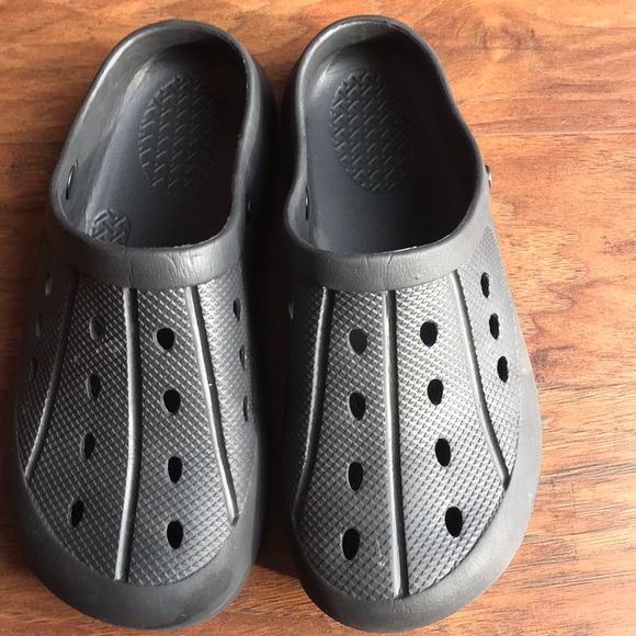 crocs look alike
